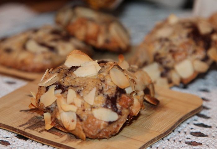 Арналевское шоколадное печенье с орехами