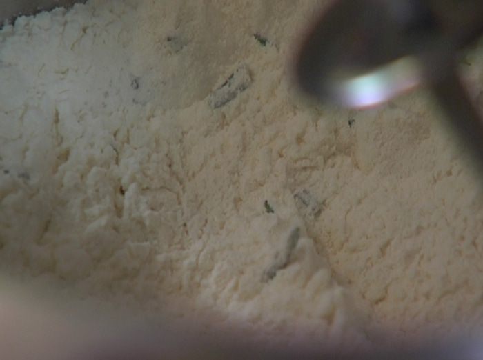 Хлеб с розмарином и имбирем