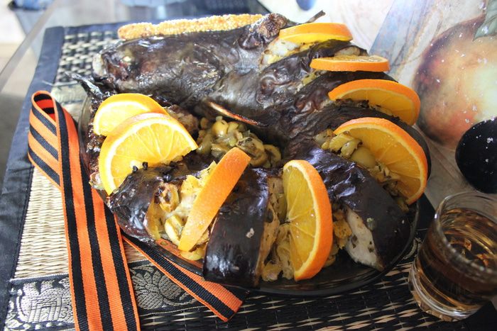 Праздничный сом