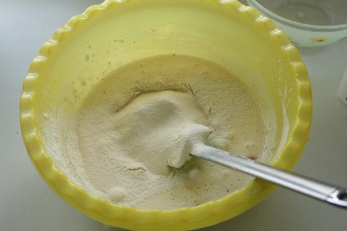 Пирог с ревнем и миндалем