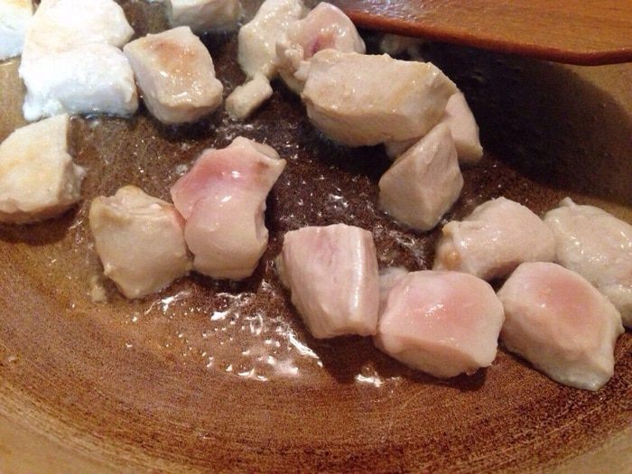 Фарфалле с индейкой и грибами