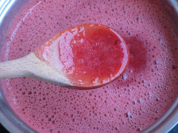 Сливовый конфитюр с корицей и лимоном