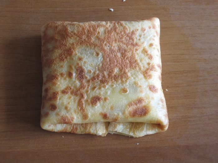 Фаготтини с лососем и луком пореем