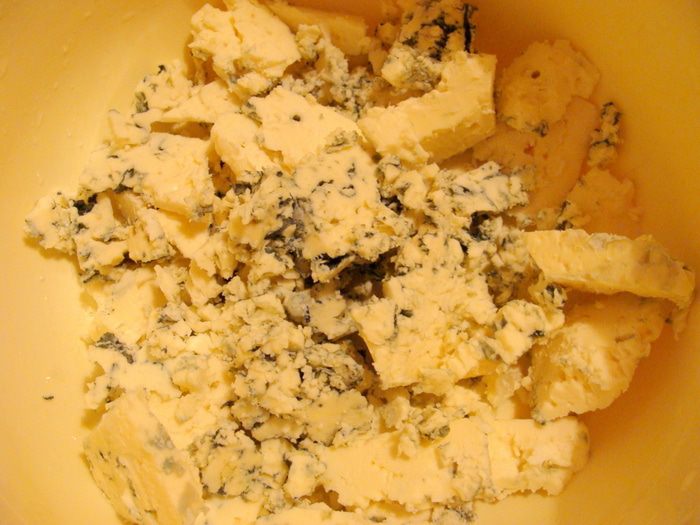 Закусочный лососево-сырный торт