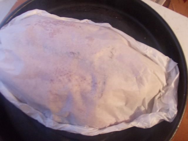 Фаршированная утка яблоками и сухофруктами