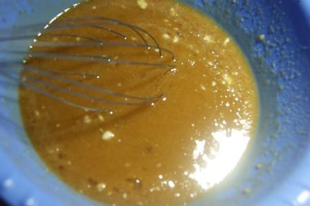 Яблочный пирог с медово-лимонной заливкой