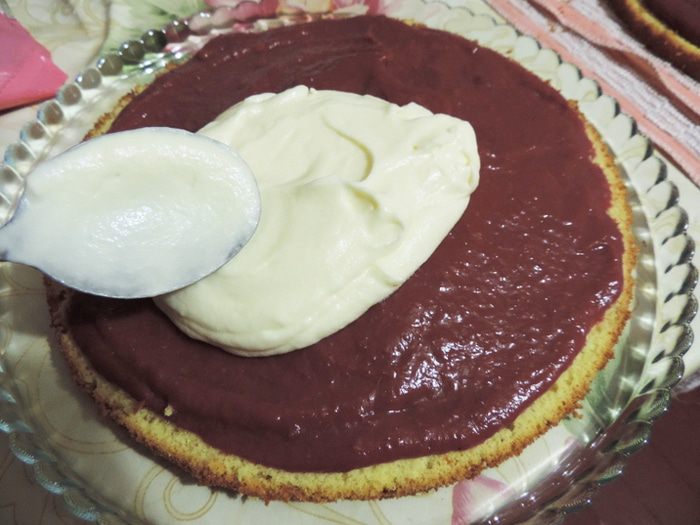 Бисквитный торт со сметанным кремом и малиновым курдом &amp;quot;Восторг&amp;quot;