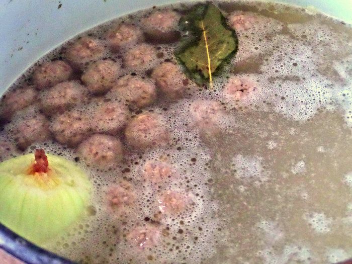 Фасолевый суп с фрикадельками