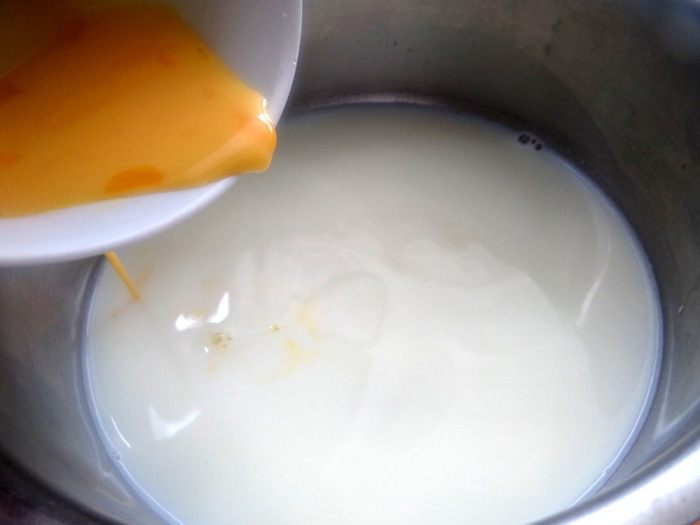 Крем-десерт с черникой