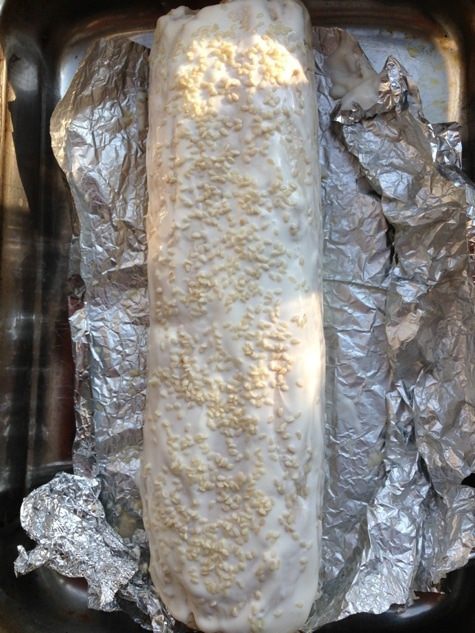 Куриный рулет с омлетом и охотничьими колбасками