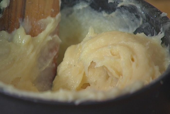 Эклеры с начинкой из творога и зелени