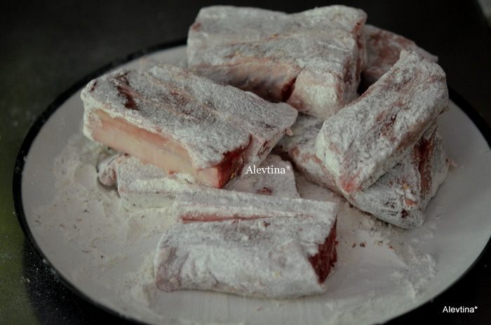 Говяжьи ребра по-бургундски