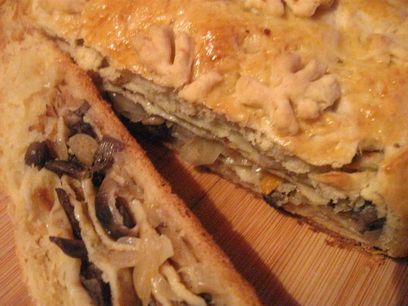  Кулебяка с опятами и капустой