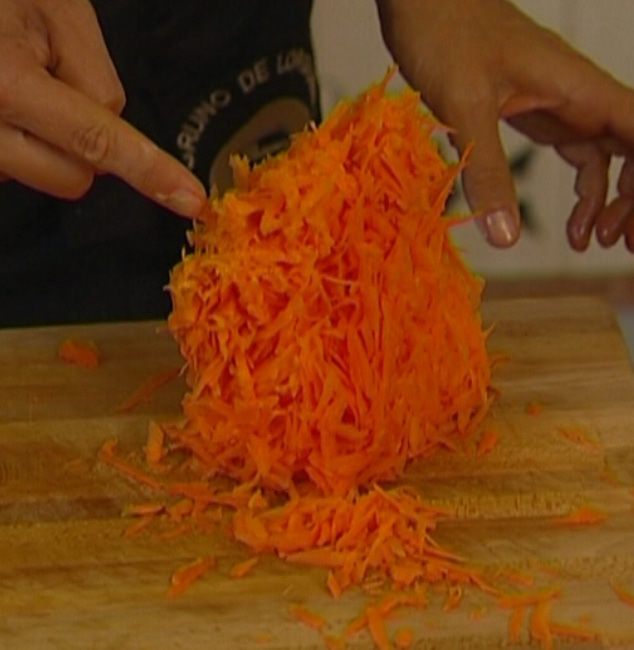 Морковные кексы с апельсином и грецкими орехами