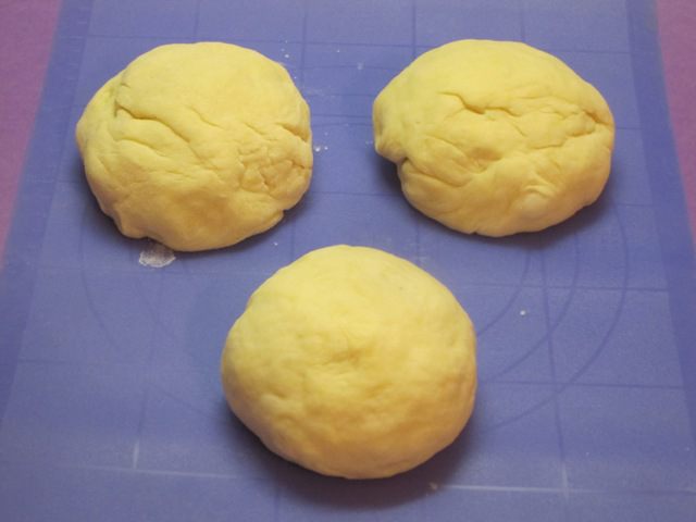 Сырные круассаны