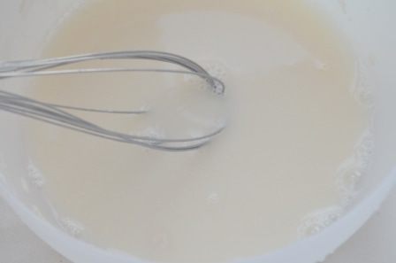 Лепешки с горохово-чесночной начинкой