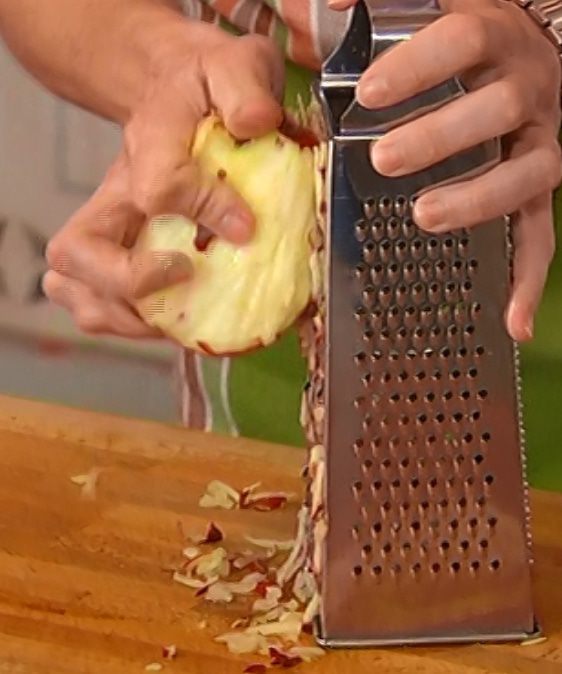 Яблочно-ореховые оладьи 