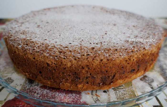 Воздушный кунжутный пирог с черникой