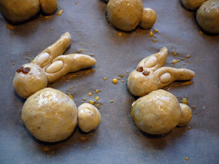 Пасхальные зайцы «В темно-синем лесу...»