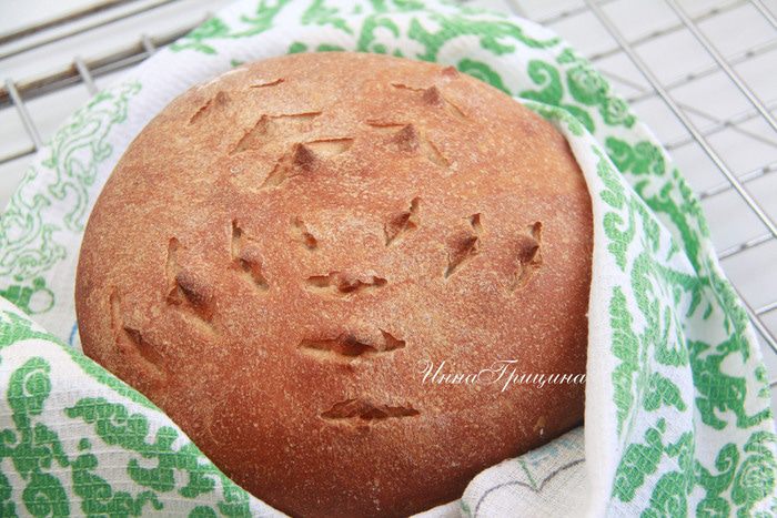 Каравай на хмелевой закваске