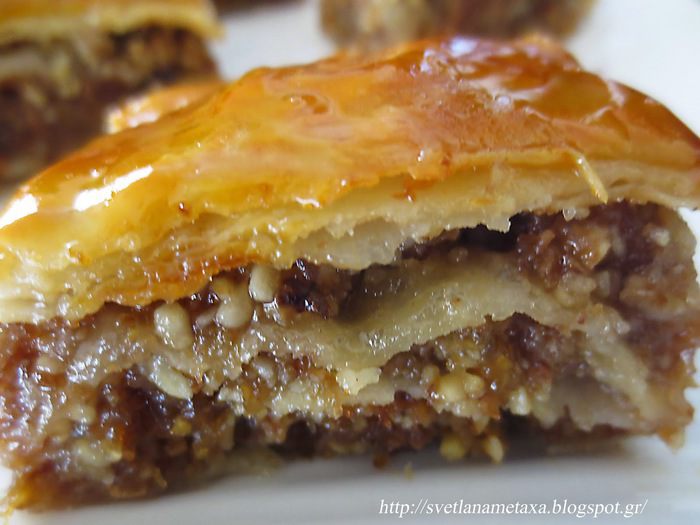 Пирог из теста фило с медово-ореховой начинкой