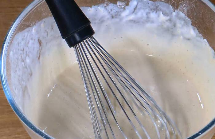 Оладушки с сушеной черникой 