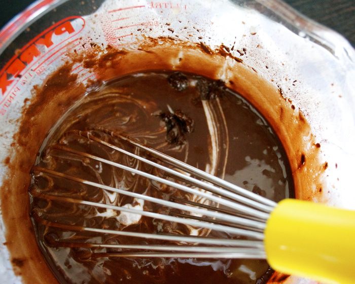 Шоколадные капкейки со вкусом чая Эрл Грей и соленой карамелью