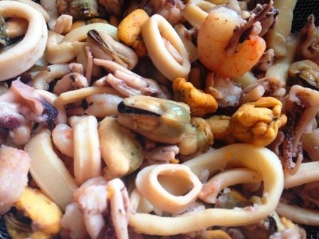 Салат &amp;quot;Морской коктейль с красной икрой&amp;quot;