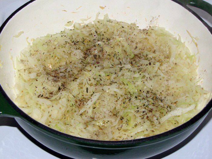 Картофельные зразы с капустой из духовки