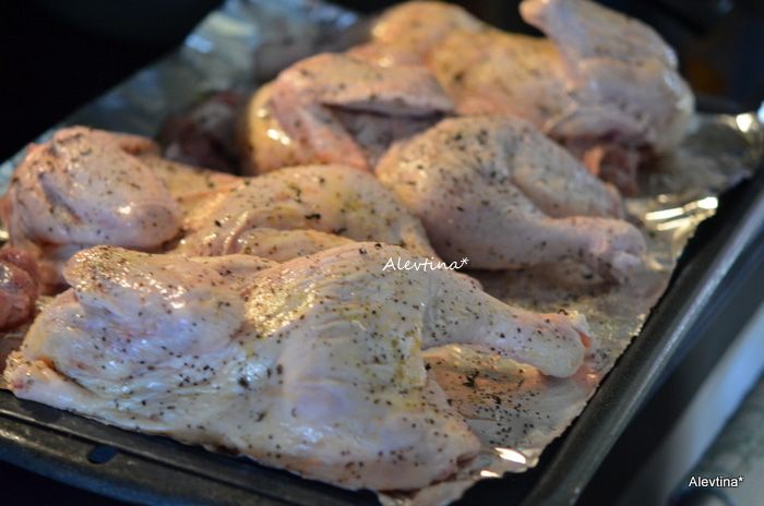 Элегантные курочки с грибами и соусом