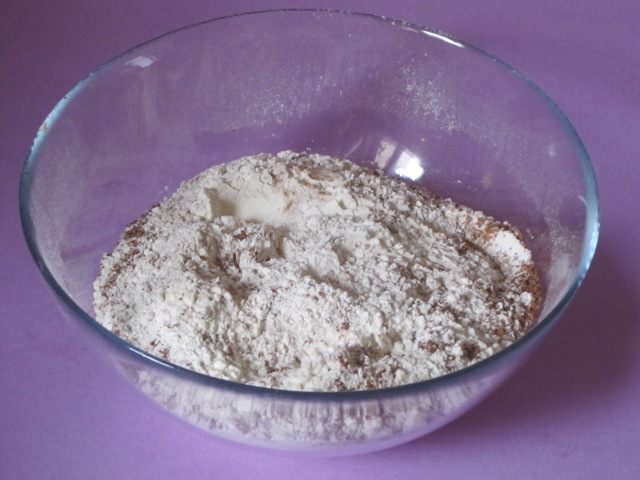 Вишнево-шоколадный кекс