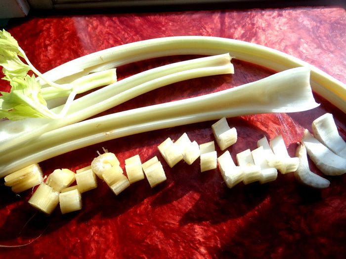 Сырно-макаронный суп и чипсы из лаваша