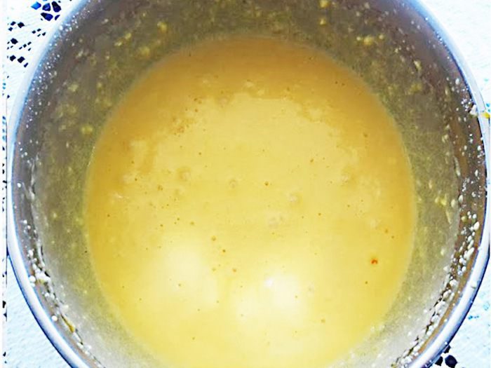 Шоколадно-миндальный торт с ежевикой