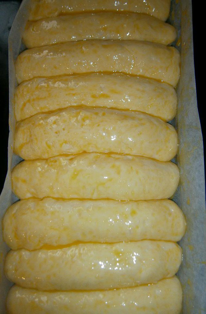 Булочки с заварным кремом и персиком