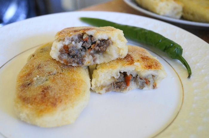 Картофельные зразы с острой мясной начинкой