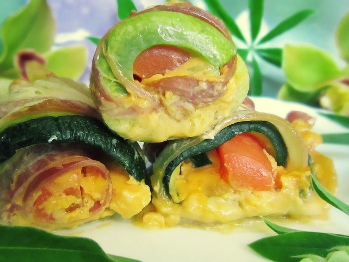 Закусочные рулетики из кабачков