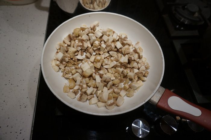 Аранчини с моцареллой и грибами 