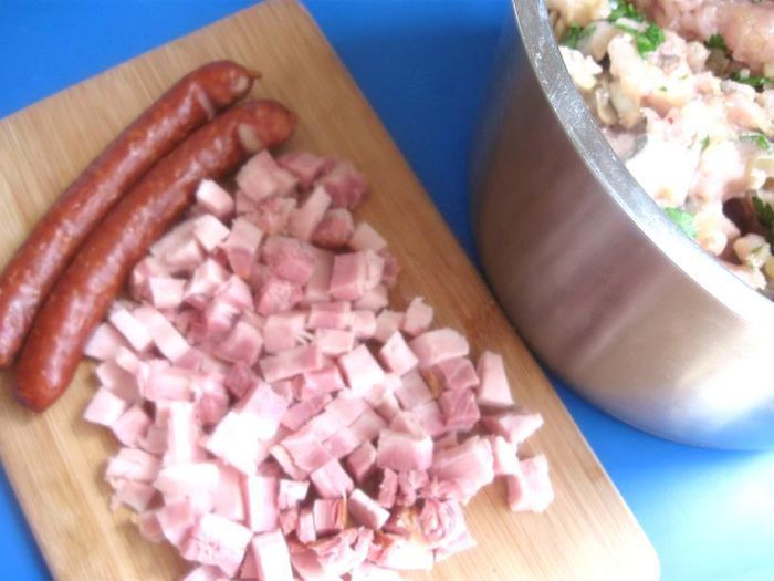 Террин  куриный с  грибами, оливками и зеленью