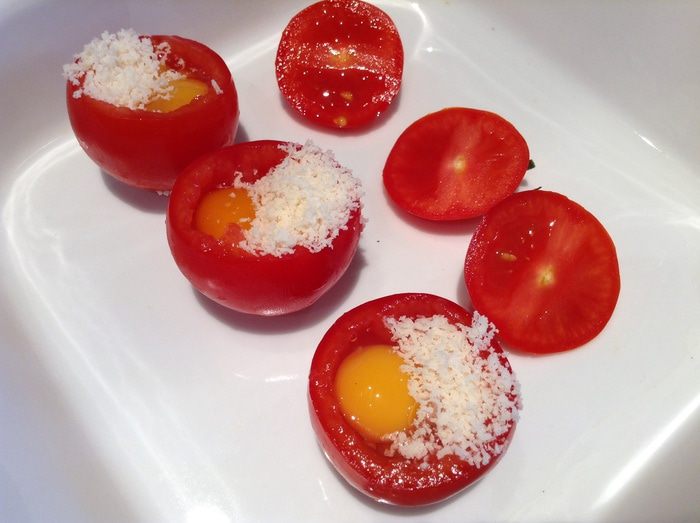 Томаты с яйцом
