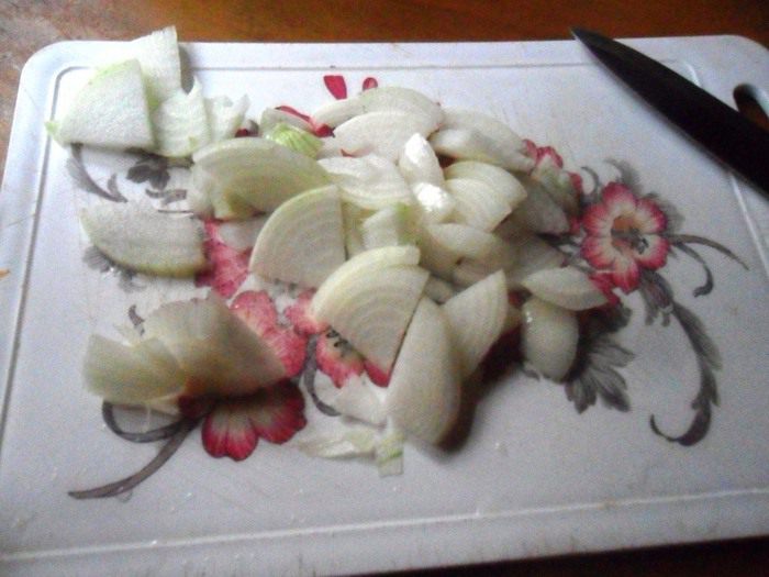 Куриное филе с фасолью в томатном соусе