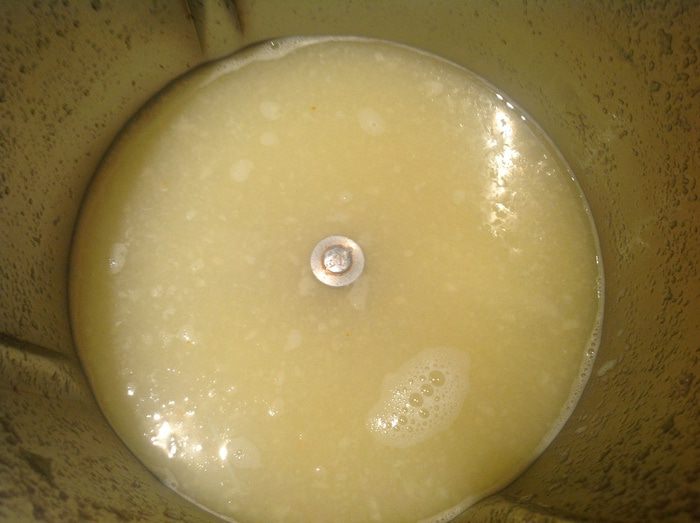 Яблочно-молочный кисель