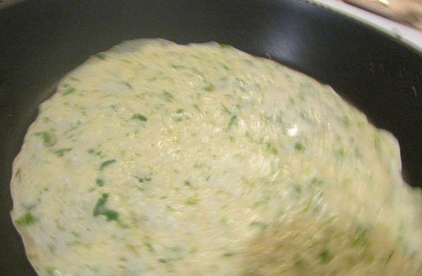 Сырные блины с зеленью