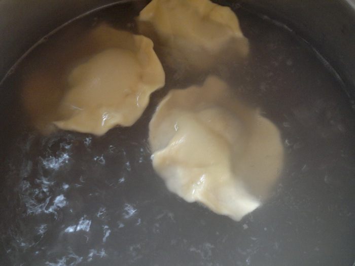 Вареники со сливами