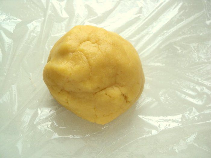 Творожник с абрикосами и вишней