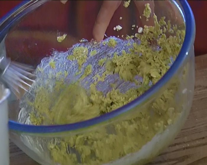 Фисташковые пончики