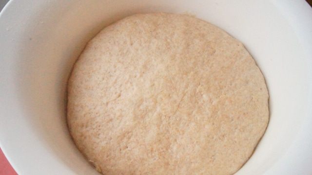 Цельнозерновой хлеб на сыворотке 