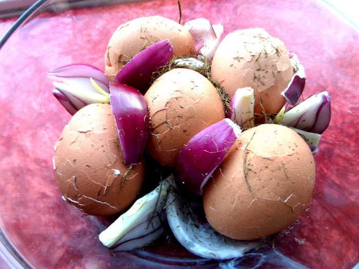 Яйца в легком маринаде