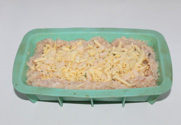 Террин из индейки, сыра и груш