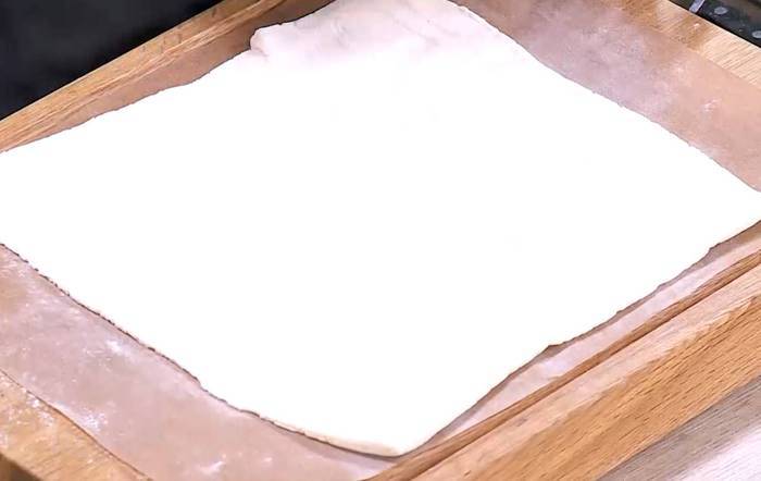 Пирог с помидорами черри и фетой 