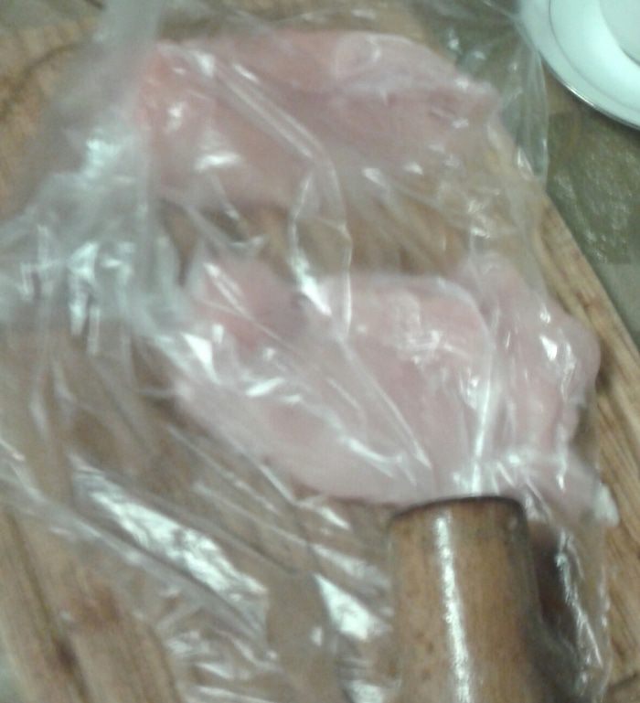 Куриный рулет с шампиньонами